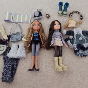 Early 2000s Bratz Doll Set